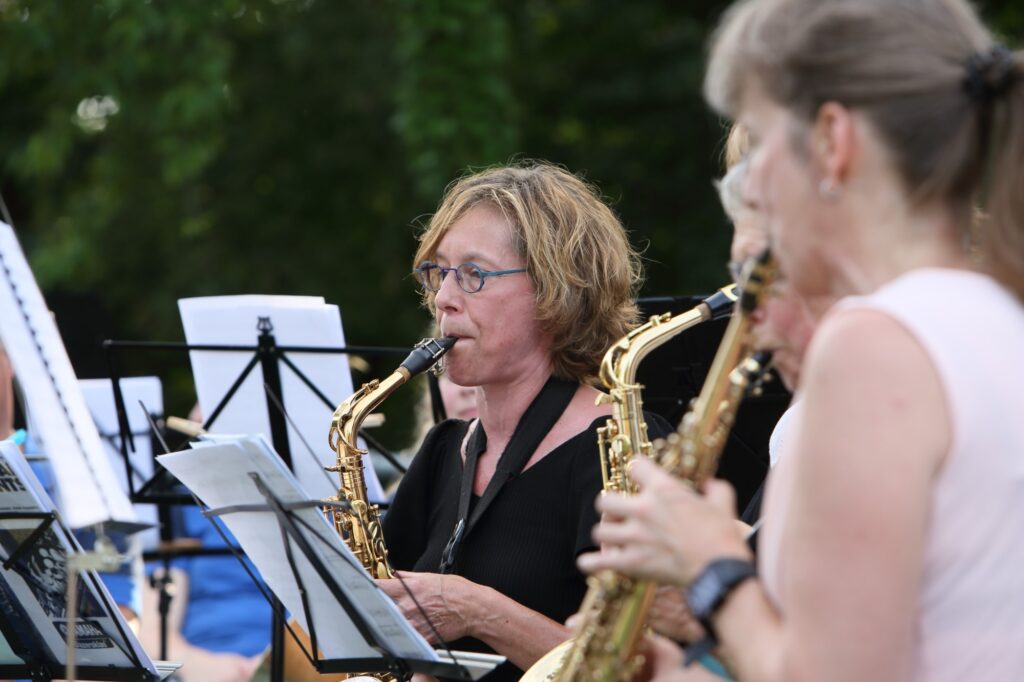 Geslaagde Re Nie En Zomerconcert Voor Muziekvereniging Polyhymnia