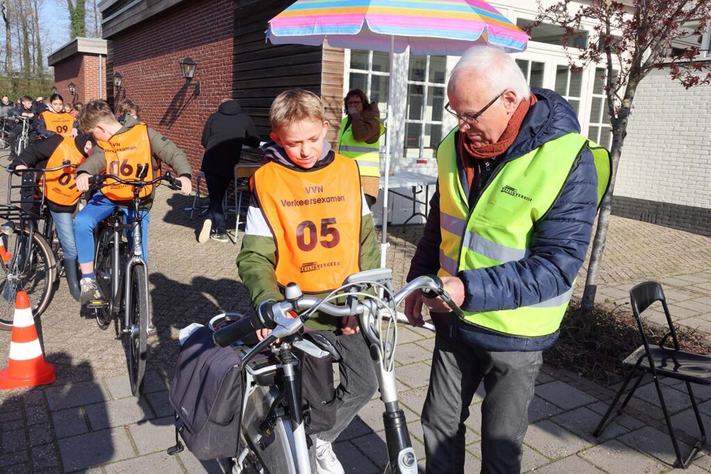 Verkeersexamen Lemelerveld (11) Klein