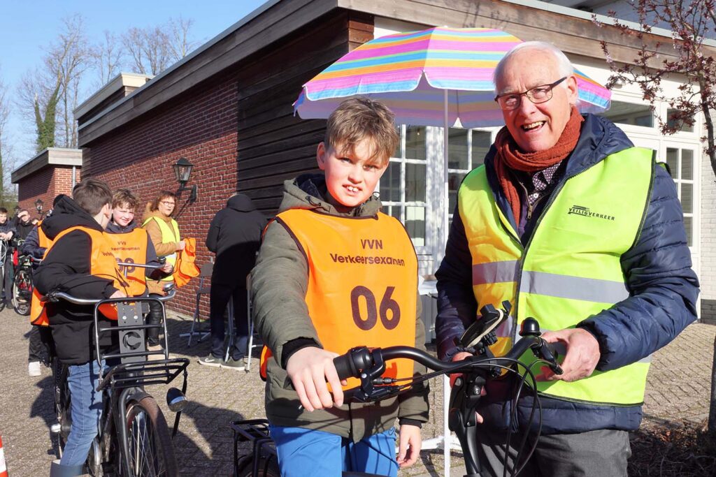 Verkeersexamen Lemelerveld (12) Klein