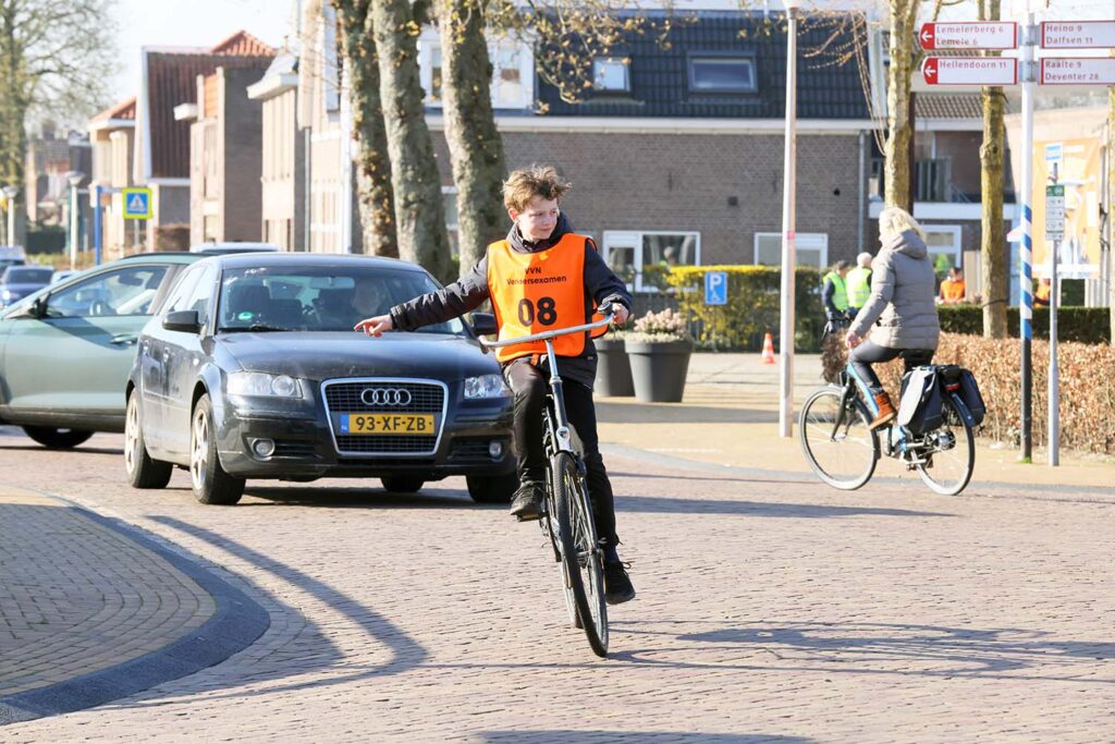 Verkeersexamen Lemelerveld (19) Klein