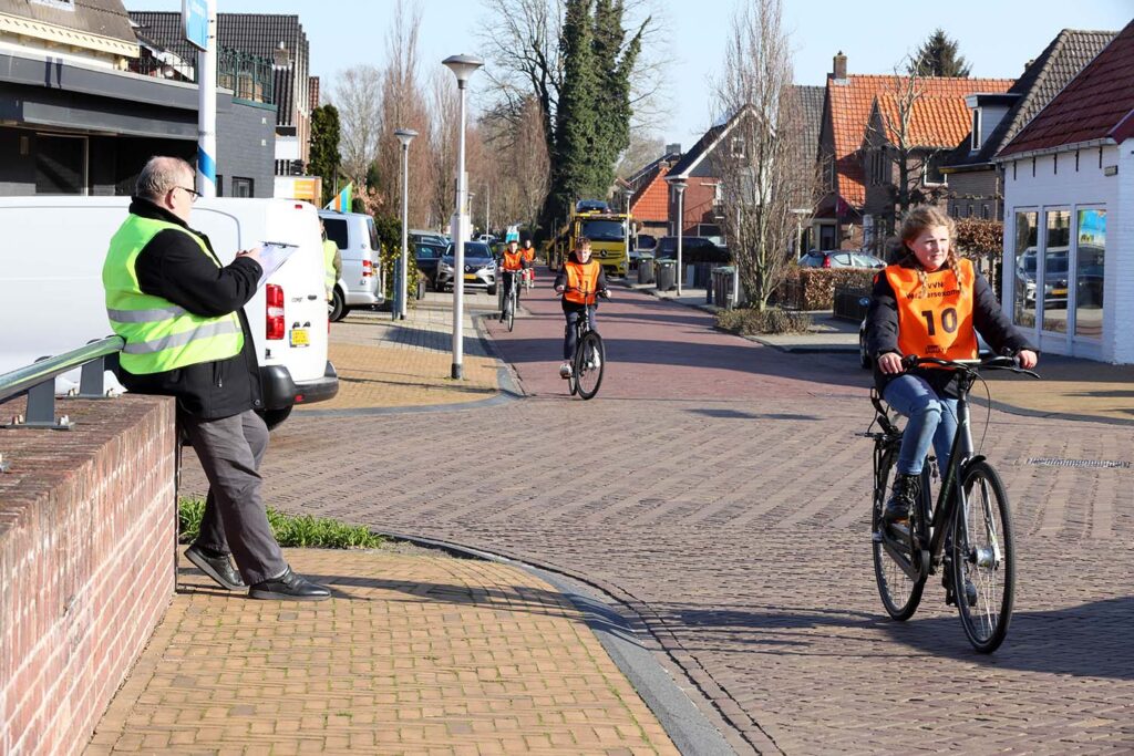 Verkeersexamen Lemelerveld (26) Klein