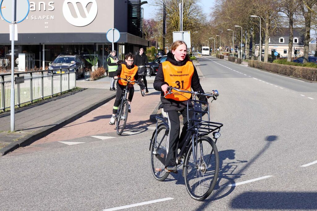 Verkeersexamen Lemelerveld (52) Klein