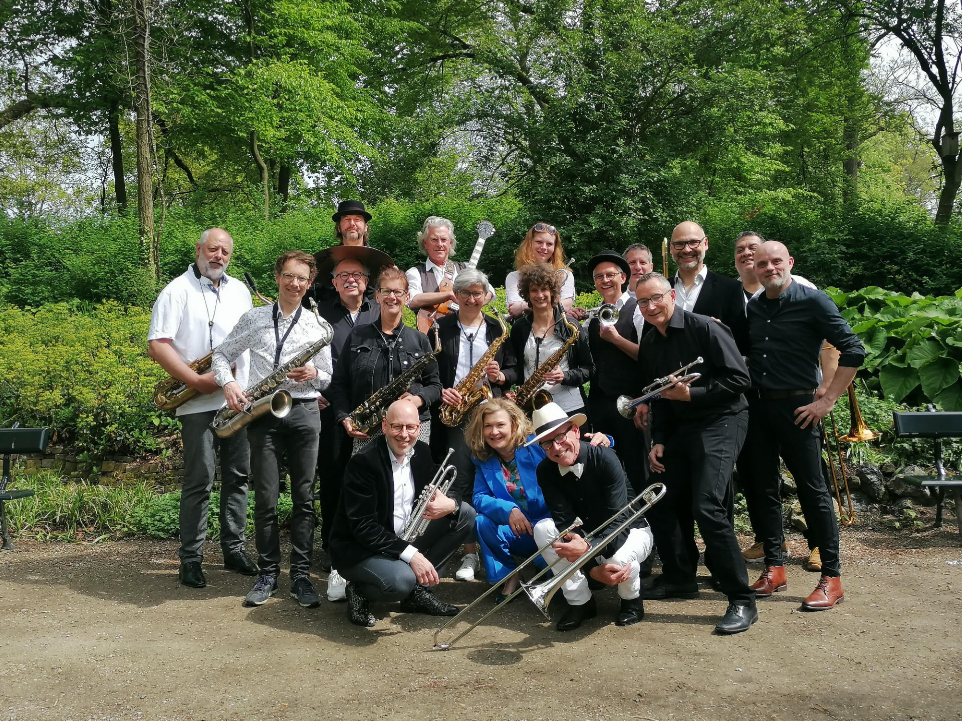 Deventer Jazz Orkest in Amfitheater het Lommerrijk Luttenberg