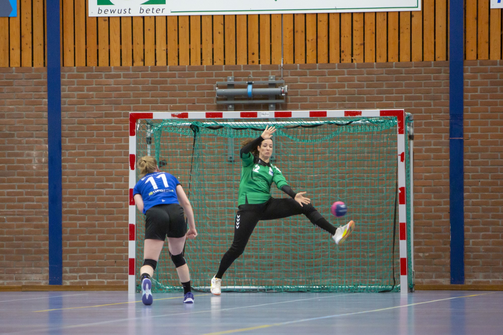 LHC laat de punten in Heeten (26-20)