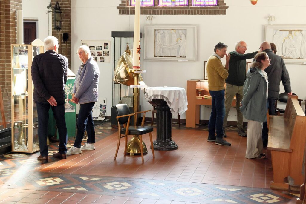 Tentoonstelling 150 Jaar Parochie Lemelerveld (11)