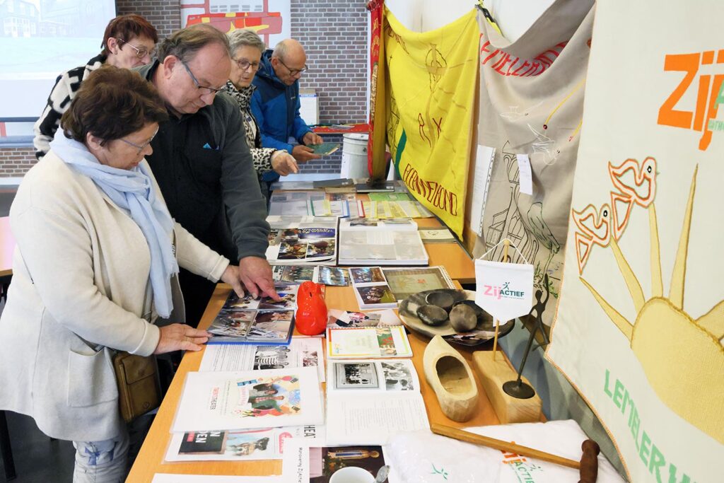 Tentoonstelling 150 Jaar Parochie Lemelerveld (32)