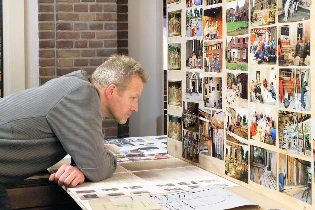 Tentoonstelling 150 Jaar Parochie Lemelerveld (49)