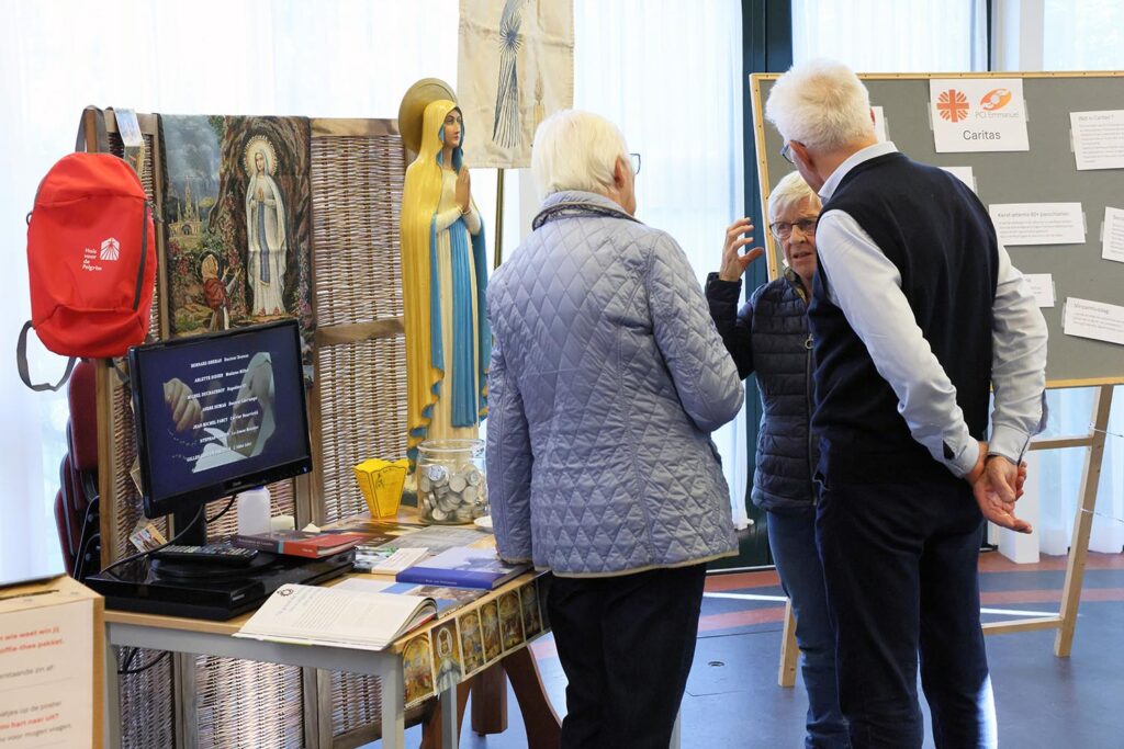 Tentoonstelling 150 Jaar Parochie Lemelerveld (59)