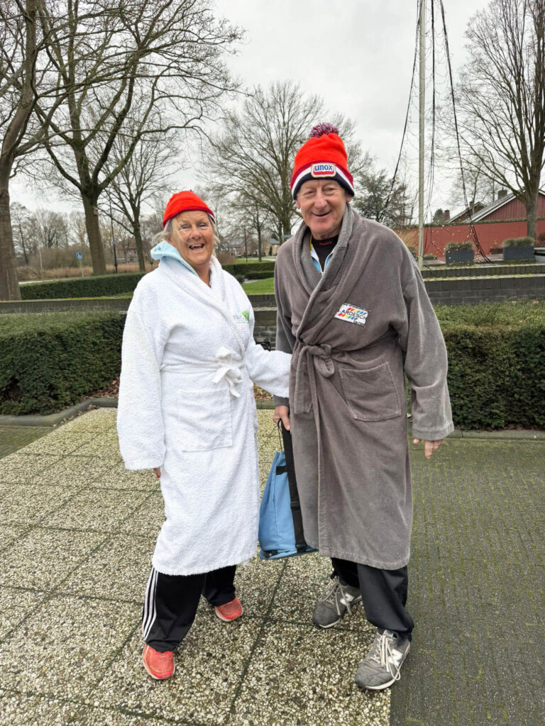 Nieuwjaarsduik Hennie Schuurman En Jan Ardesch 1